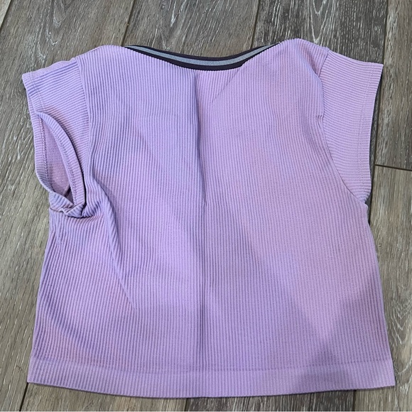 Urban Outfitters Light Purple Lavender Out from Under Ribbed Crop Top - Picture 3 of 3